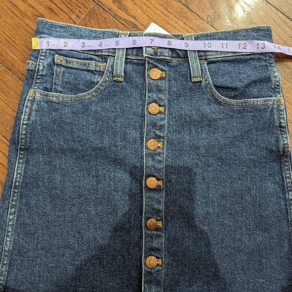 BNWT Madewell Button front Jean  skirt - sz 25 - Picture 10 of 10